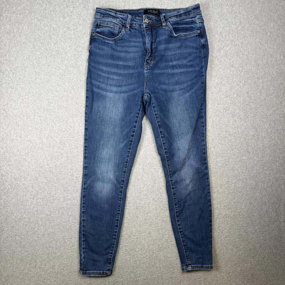Judy Blue Jeans Women's Size 13/31, 28 Waist, Skinny Fit Medium Wash Blue Jeans